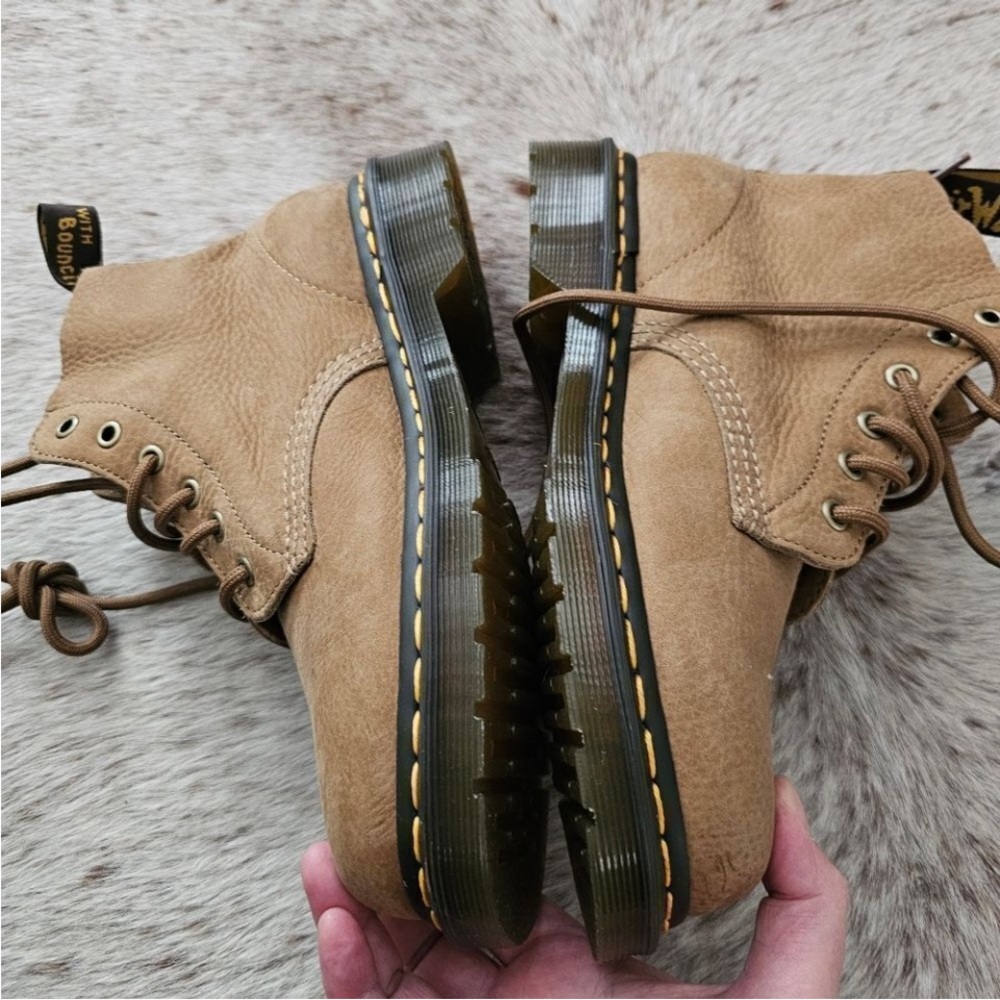 Dr. Martens 101 Tumbled Nubuck Leather Ankle Boots Women's Size 8 NEW - Picture 9 of 16